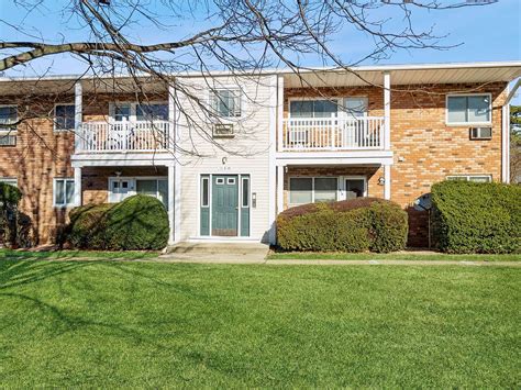73a Adams Road UNIT 2G, Central Islip, NY 11722 | Zillow