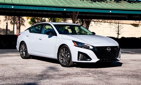 Lexus, Nissan Buyers Happiest With Their New Cars, Ram Buyers No So Much