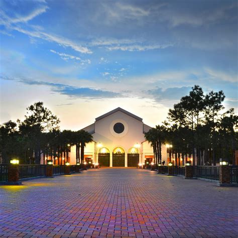 Mary, Queen Of The Universe, Orlando - Tripadvisor