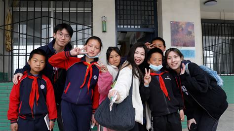 清華港澳台青年學子走進寧夏 為鄉村孩子「築夢」 - 內地 - 大公文匯網