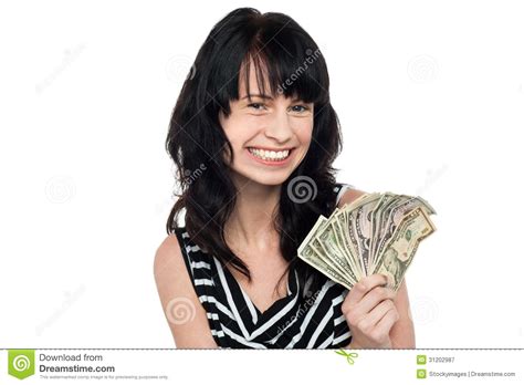 有现金的微笑的俏丽的女孩 库存图片. 图片 包括有 有现金的微笑的俏丽的女孩 - 31202987