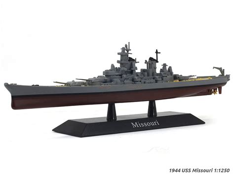 1944 USS Missouri 1:1250 scale model warship | Scale Arts India