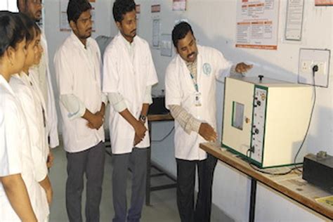 Ratnam Institute of Pharmacy Nellore Campus: Photos, Virtual Tour