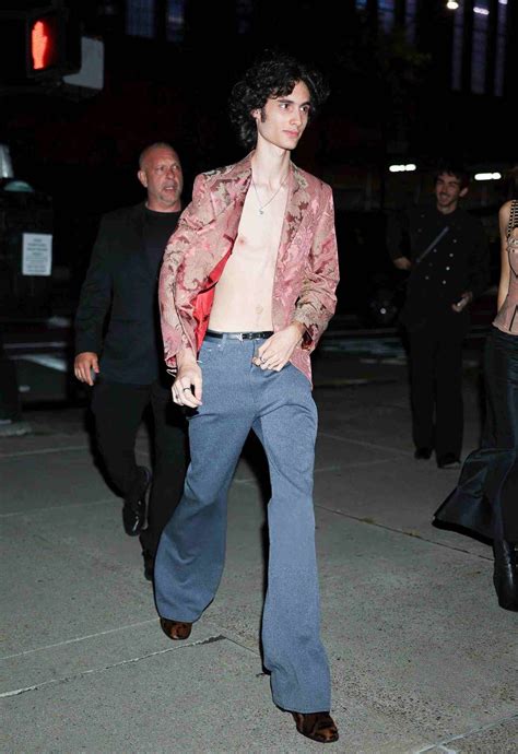 How Tall Is Sombr? How the singer grew from 6'5 to 6'7 in just months