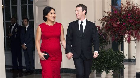 Why Mark Zuckerberg Just Pledged to Give Away 99% of His Facebook Stock ...
