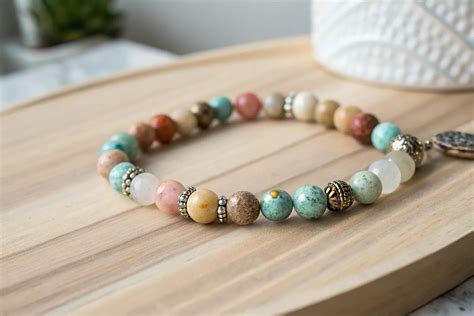 20+ Chic Bead Bracelet Ideas to Try at Home