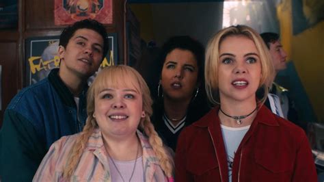 7 Best Sitcoms About Friends (That Aren't Friends or How I Met Your Mother)