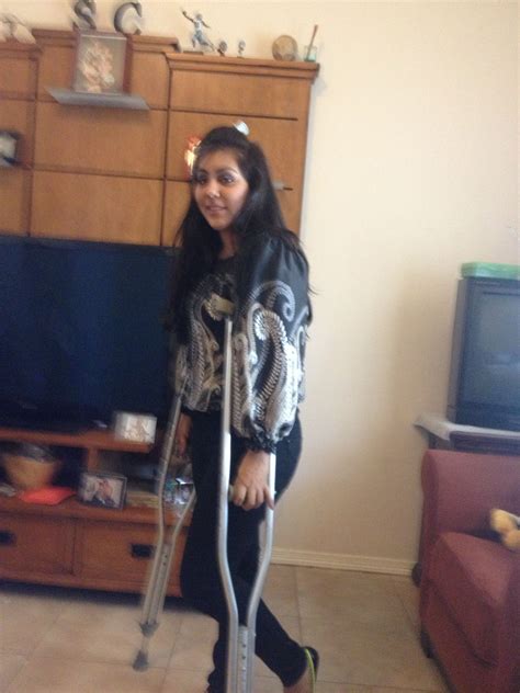 Can I Get Crutches For A Sprained Ankle at Socorro Clifford blog