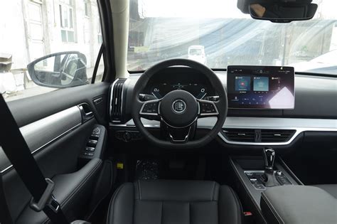 【图】2019款比亚迪唐2.0T自动智联尊荣型7座国VI车型图图片_高清实拍图 - 新浪汽车