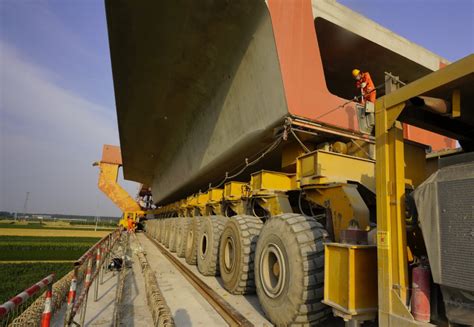 Photos Chine : chantier de construction du chemin de fer interurbain ...
