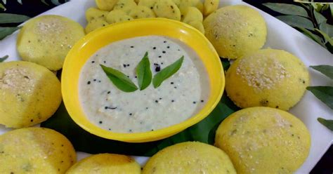 Instant Rava Idli with Coconut Chatani Recipe by Nirmal Kaur - Cookpad