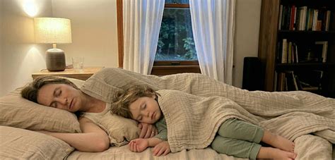 Sleep, Body Heat & Clothing: Choosing the Right Fabric for Better Rest ...
