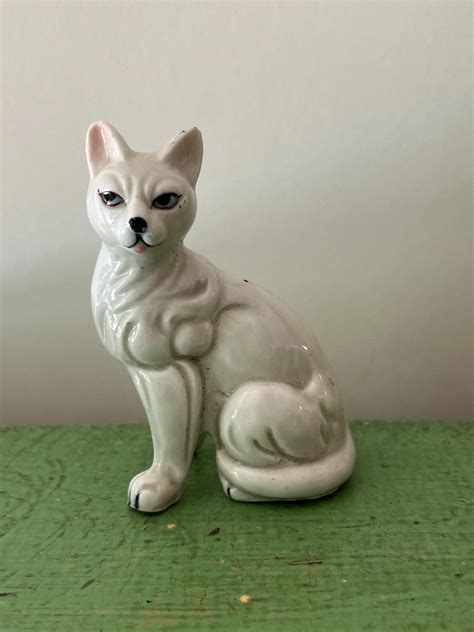 Vintage White Sphynx Cat Figurine, Ceramic Shelf Decor, 1980s - Etsy