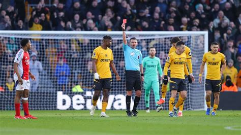 Image result for Wolves Red Card vs Arsenal
