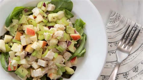 Avocado Apple Chicken Salad | Experience Life