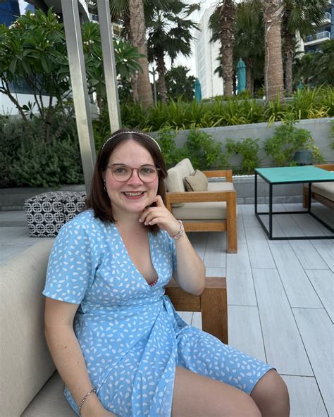 Emma Clarke (@emmaofsun) • Instagram photos and videos