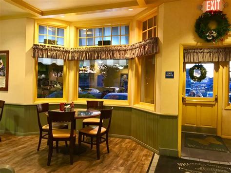 A Senior Citizens Great Place to Eat - Reviews, Photos - Polly's Pies ...