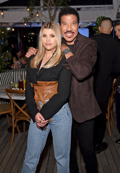 Lionel Richie Kids Sofia Richie Honors Dad Lionel At His Hand