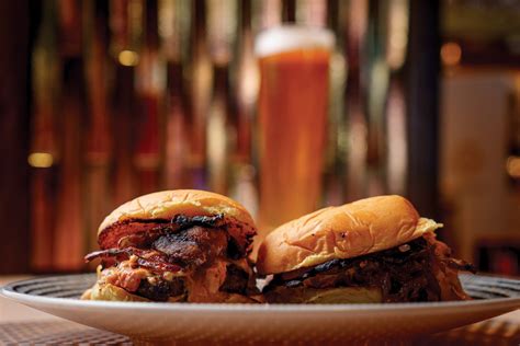 401 Prime: The Resurgence of Happy Hour - Lancaster County Magazine