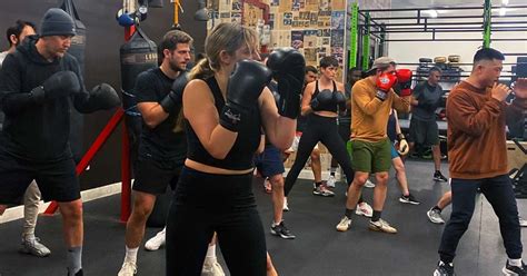 Boxing Class 的图像结果