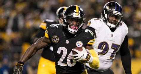 Le'Veon Bell's Salary For '19 Could Be Next NFL-NFLPA Hot-Button Issue