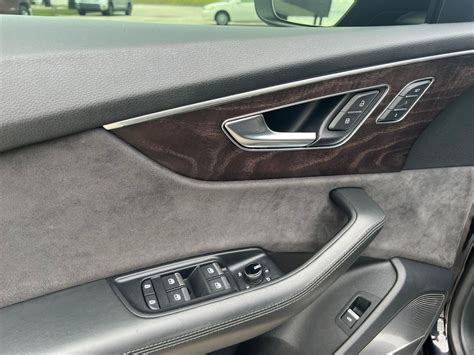 2019 Audi Q8 | Premier Asset Services