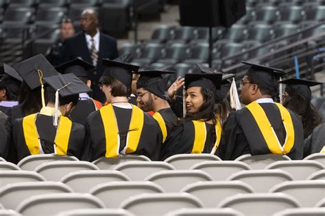 Georgia Tech Graduation 的图像结果