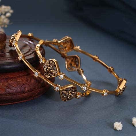 Traditional lakshmi Diamond Bangles – Sri Vasavi Thanga Maaligai