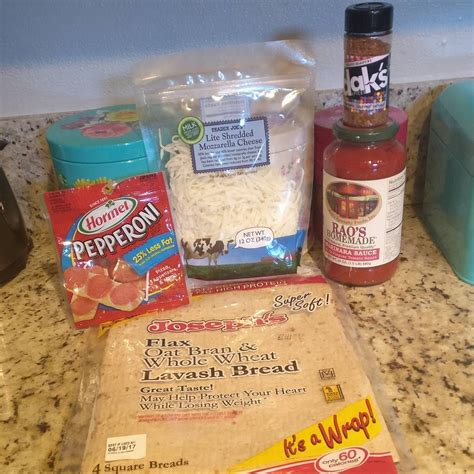 Low carb pizza on Joseph lavash bread for lunch! | Low carb pizza, Low ...