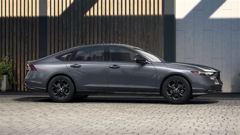 The Hybrid Sedan That Quietly Crushes Fuel Costs In 2025 – Lifaa Review