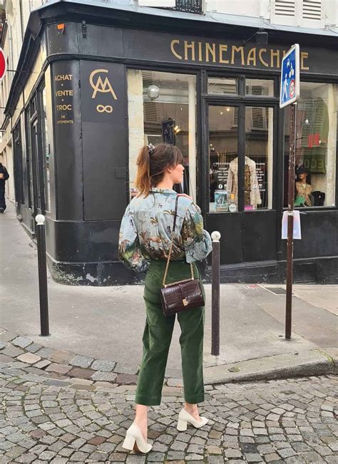 The Velvet Pants Comeback: 15+ Chic Velvet Pants Outfit Ideas