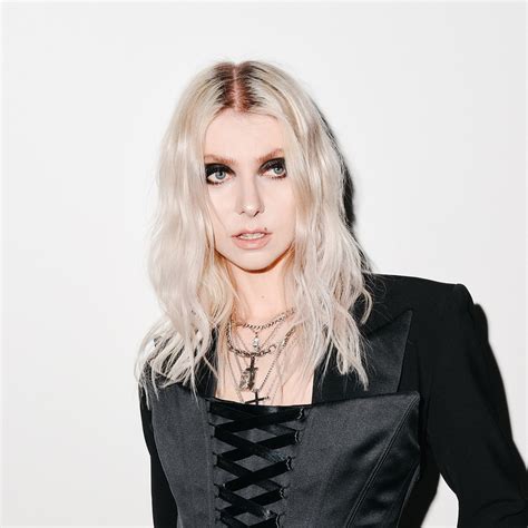 Taylor Momsen Hospitalized, Spider Bite