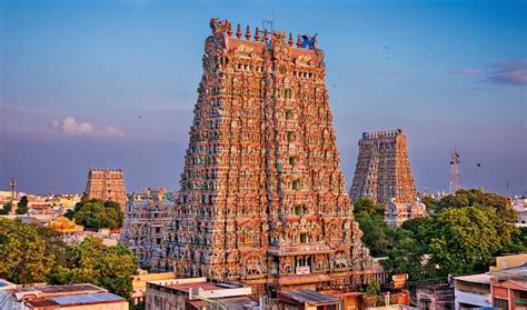 Madurai Meenakshi Temple: History, Timings & How to Reach
