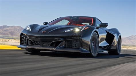 2025 Chevrolet Corvette E-Ray Prices, Reviews, and Photos - MotorTrend
