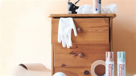 Spraying Chest of Drawers 的图像结果