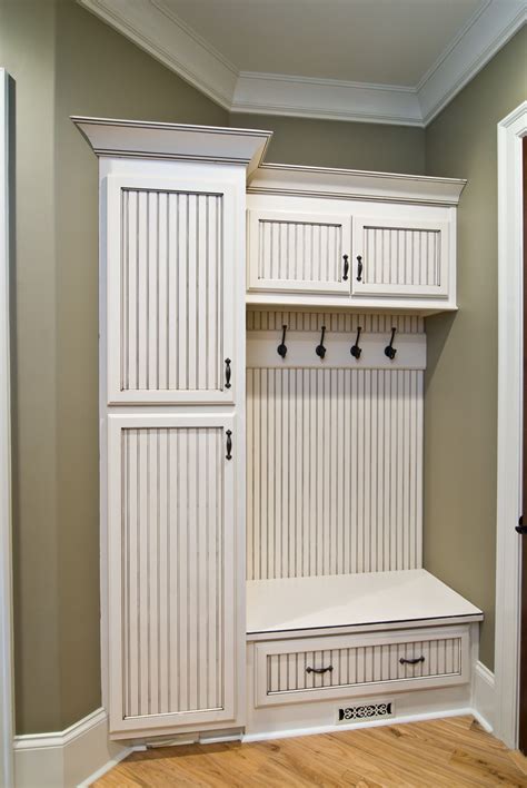 Mudroom storage cabinet plans ~ 30 Mudroom Ideas That Will Help You ...