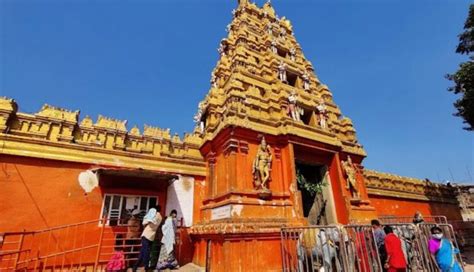 10 Popular Temples To visit in Telangana - lifeberrys.com