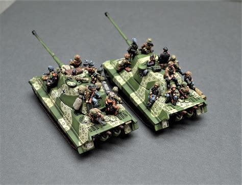 Octopus Camo King Tigers | Miniatures, German tanks, Miniature bases