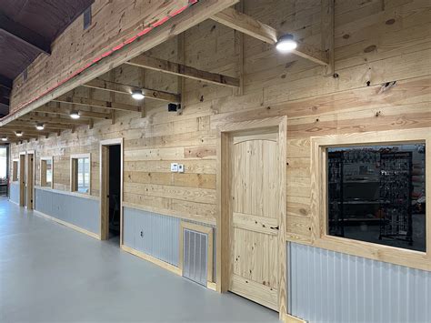 Rough Sawn Pine Wood Walls White Washing Rough Cut Ceiling