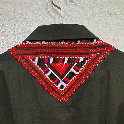 OLIVIA DAR バローチ刺繍シャツ | TSOMORIRI