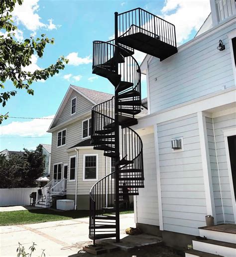 Exterior Spiral Staircase 6 | Newman Iron Works