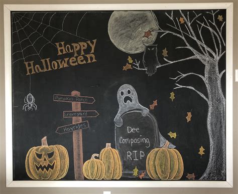 C.R. Halloween board 2018 | Halloween chalkboard art, Fall chalkboard ...