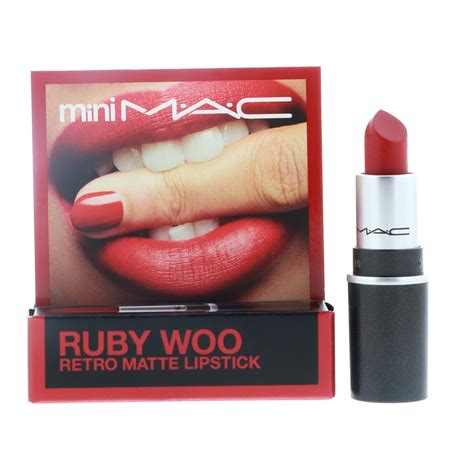 Buy M.A.C Women's Ruby Woo Matte Lipstick Online at Low Prices in India ...