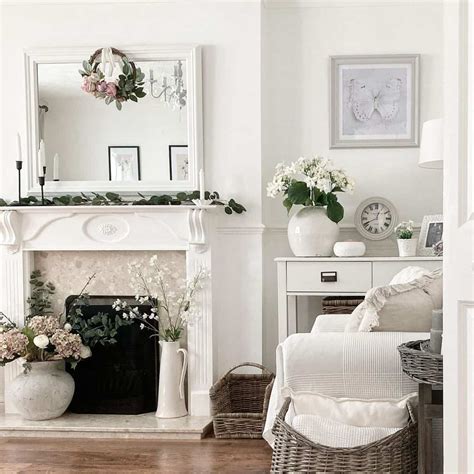 Classic White Living Room Fireplace Ideas - Soul & Lane