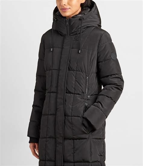 Women's Puffer Trench Coat In Black - Arcane Fox