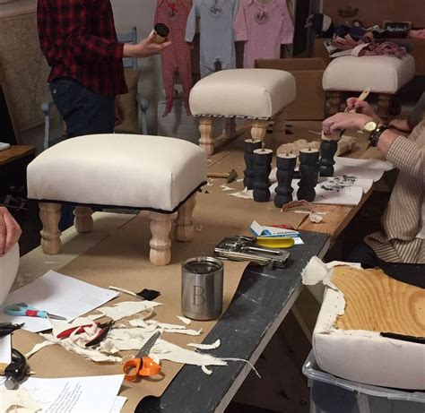 Footstool DIY 的图像结果