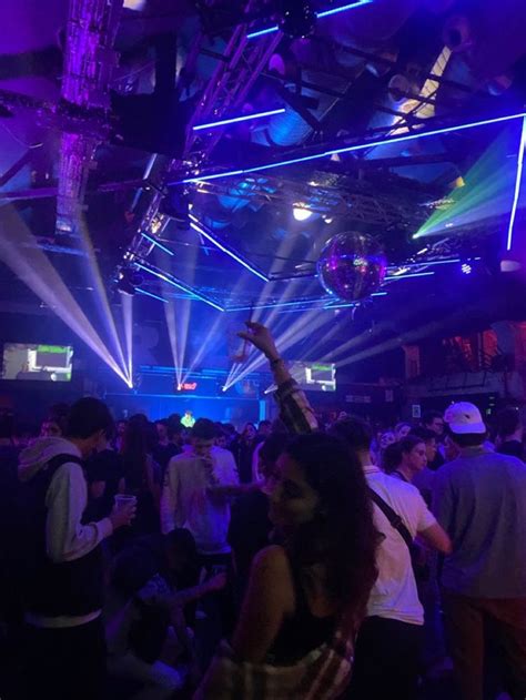 Techno Club Aesthetic 的图像结果