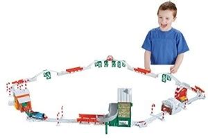 Thomas & Friends TrackMaster Holiday Cargo Delivery Set - TrackMaster ...