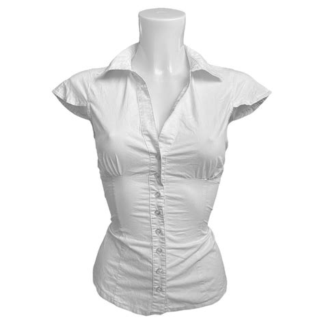 casual office siren button down blouse with elegant... - Depop | Tight ...