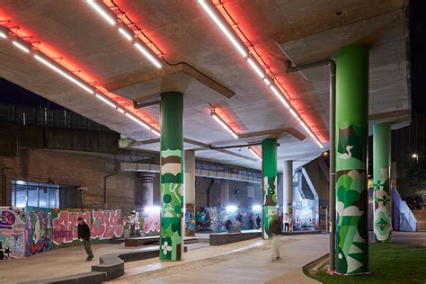 Bespoke lighting regenerates Nottingham's public realm | Schréder